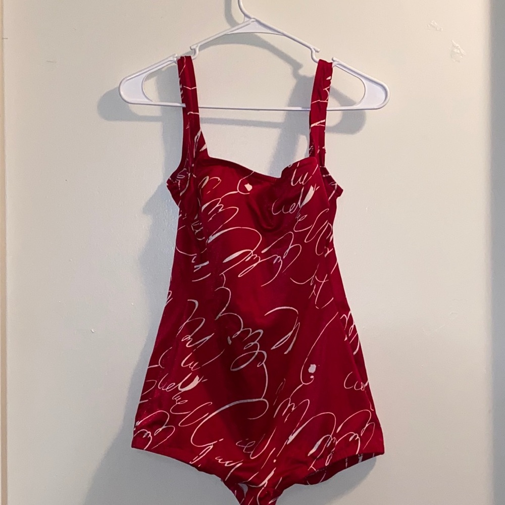 1 piece swim suit